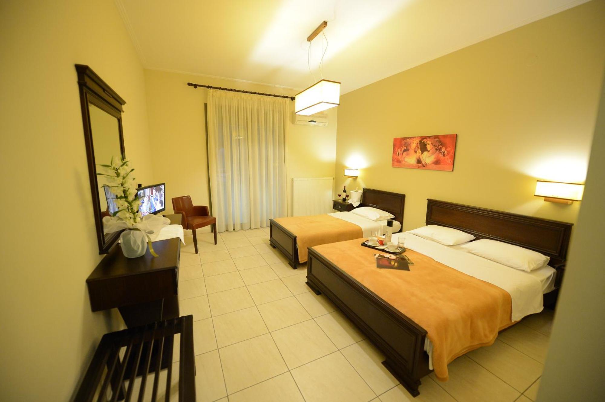 Paralía Central Hotel מראה חיצוני תמונה