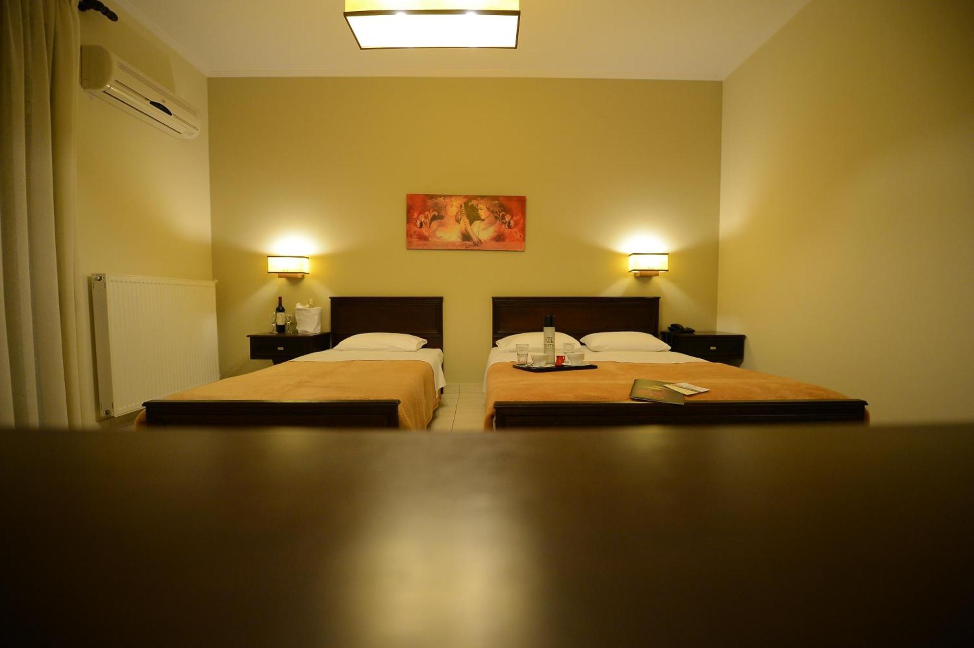 Paralía Central Hotel מראה חיצוני תמונה